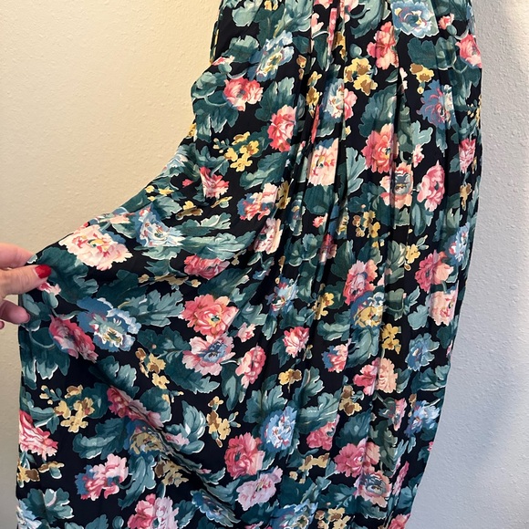 E.D Michaels vintage floral dress. - Picture 6 of 11